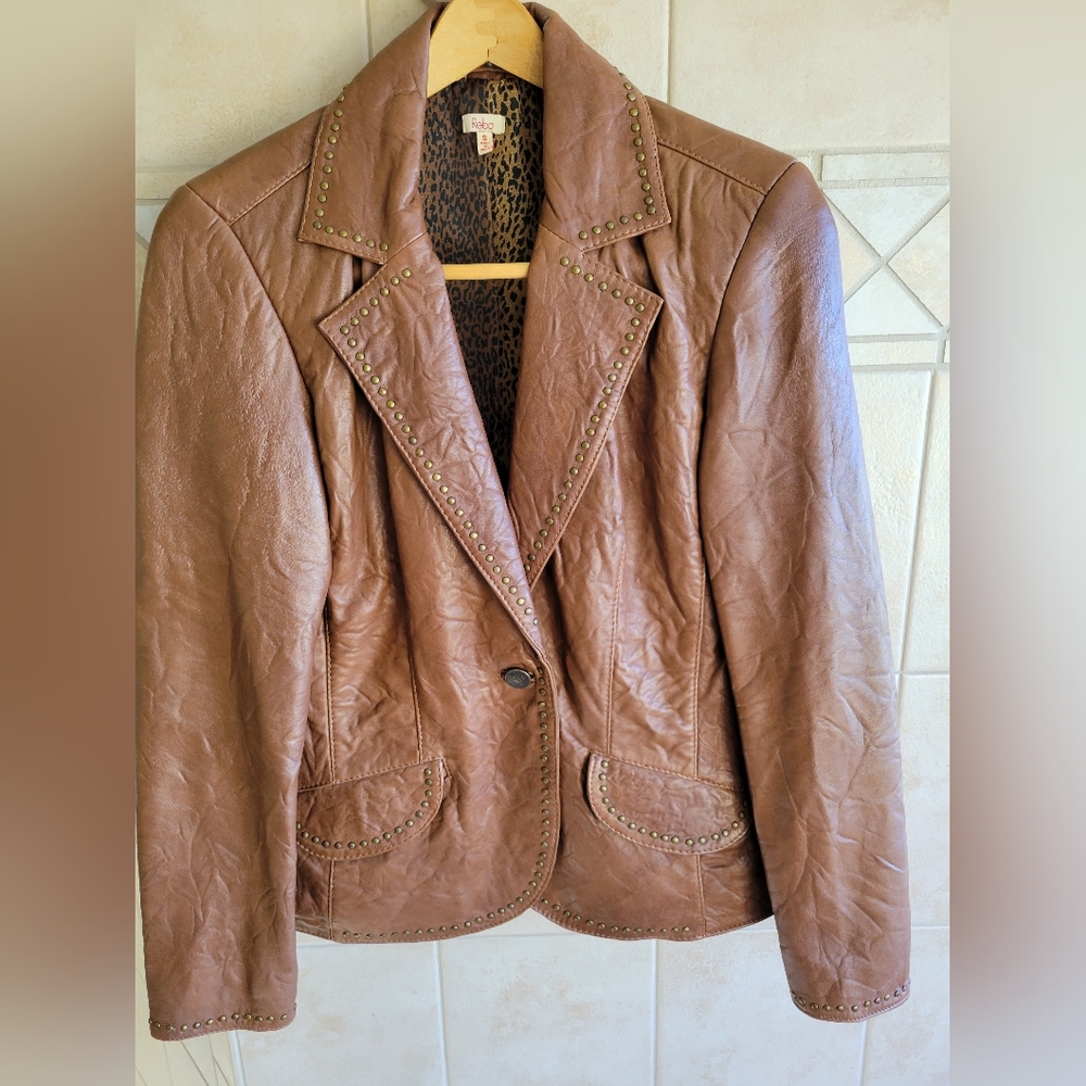 REBA BROWN LEATHER JACKET SIZE SMALL - NEVER WORN NO TAGS